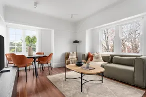 Cosy 2 bedroom apartment near Bondi Junction - Image 4