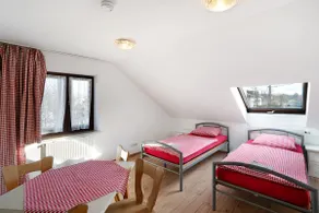 Apartment 5 - Image 3