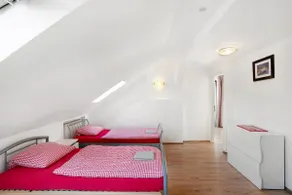 Apartment 5 - Image 5