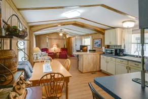 Blackwell Home w/ Enclosed Porch: Steps to Water! - Image 2
