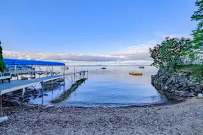 Modern Home w. Sebago Lake views + water amenities - Image 3