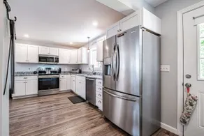 Modern Home w. Sebago Lake views + water amenities - Image 5