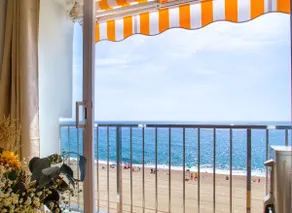 Apple Beach Studio by BHomesCostaBrava - Image 2