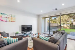 Coastal Parkside - Glenelg North - C21 SouthCoast Holidays - Image 4