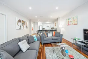 Coastal Parkside - Glenelg North - C21 SouthCoast Holidays - Image 5