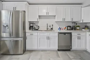 ClintonHills: Work-Friendly, Private Patio, Near DC - Image 2