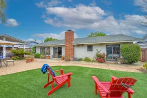Carlsbad Charm - 3BR Stunner - Image 2