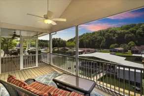 Lakefront Paradise -Private Dock, Calm Cove & More - Image 4