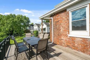Ludlow Lodge with City Views - Image 3