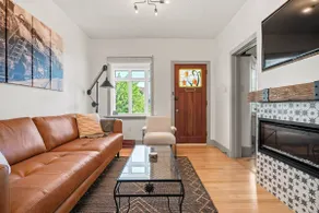 Outdoor Sauna Oasis near Stampede, 2BR, Parking - Image 5