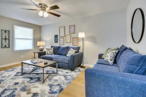 High Point Townhome w/ Patio, 1 Mi to Main Street! - Image 5
