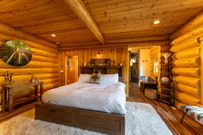 Sugar Pine Lodge at Peppermint Falls Ranch - Image 3