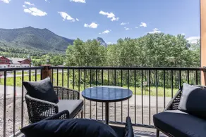 Serenity at Sparrowhawk Lodge Brand New 2Bd 2Ba - Image 2