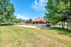 Scenic Mountain Retreat: Pool, Hot Tub, Valley Vie - Image 5