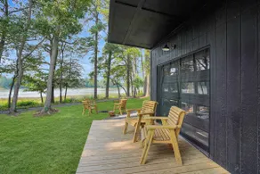 Indoor-Outdoor 2BR on Working Farm | Creek View - Image 4