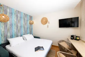 Mandara Beach Bungalow - Image 3