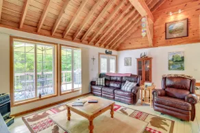Tennessee Cabin Getaway Near Dale Hollow Lake! - Image 5