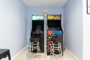 3BR Home with Game Room & Walk to Kemah Boardwalk - Image 2