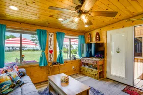 Maryland Retreat: Walk to Bay, Beach & Boat Ramp! - Image 4