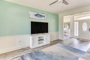 Pet-Friendly Little River Home - Walk to Marina! - Image 5