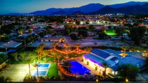 Palm Villa- Luxury 8 Bed, Pickleball, Volleyball, Golf - Image 4