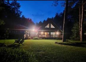 Hill Lake Charming Minocqua Cabin Fire Pit W&D Pet - Image 2