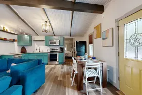 Charming house with golf nearby - Image 3