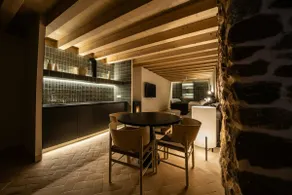 House with 2 bedrooms and 2 bathrooms - Image 4