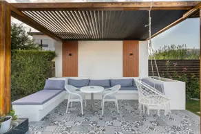 Villa Lejzo - Swimming Pool - Image 5