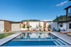 Villa Lejzo - Swimming Pool - Image 4