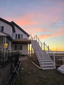 Boutique Luxury Waterfront w/Pool & Sunset Views - Image 4