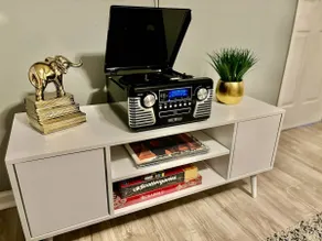 Cozy 4BR Bayonne Apt | 1 Block to NYC Train - Image 3