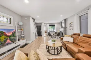 Toronto 3BR Home Near Yonge/Eglinton! Free Parking - Image 3