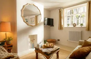 The Perfect Cosy Getaway With Private Garden! - Image 5