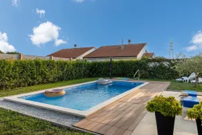 App ana with shared pool and jacuzzi - Image 2