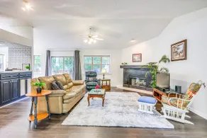 Lovely Mccormick Home in Savannah Lakes Village - Image 3
