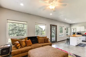 Frankston Vacation Rental: Walk to Lake Palestine! - Image 4