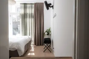 Designer 2 Bedroom - Close to Beach - 24/7 Support - Image 4