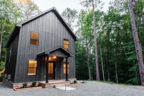 Private cabin on wooded 20 acres - Image 5