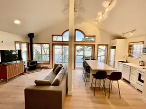 The Cottage over looking Salish Sea and occasional - Image 4