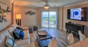 Key Largo 2BR - Ocean View, Beach & Pool - Image 2