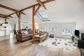 Stylish vacation home - Image 2