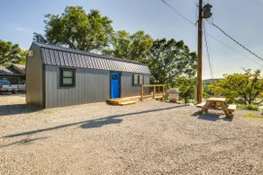 Deck & Grill: Lake of the Ozarks Cabin in Warsaw - Image 2