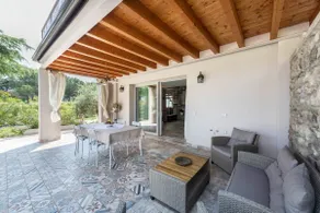 Casa vacanze 'Abaye 3 Chianti Charm' con vista lago, Wi-Fi e aria condizionata - Image 2
