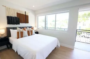 South Beach 2BD 2.5BTH Townhouse - Image 3