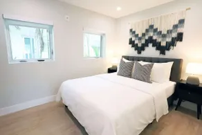 South Beach 2BD 2.5BTH Townhouse - Image 4