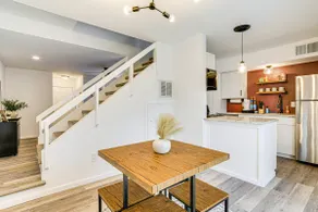 Convenient Bryan Townhome w/ Patio < 3 Mi to A&m! - Image 3