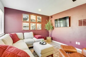Convenient Bryan Townhome w/ Patio < 3 Mi to A&m! - Image 2