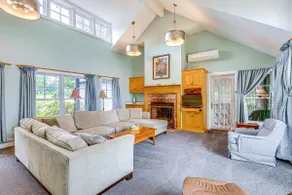 Lakefront New London Retreat w/ Dock & Hot Tub! - Image 5
