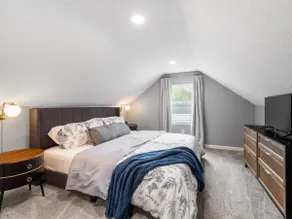 Hot Tub - Near Lake Erie - Pet Friendly - Sleeps 8 - Image 3